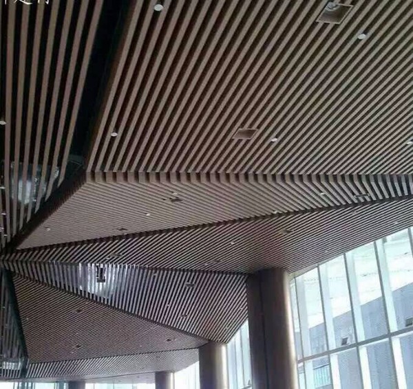 1588733563536735.jpg 木纹铝方通21.jpg